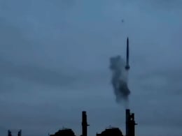 ये है ऑपरेशन सिंदूर में धूल चटाने वाली S-400 सुदर्शन मिसाइल, मारक क्षमता ऐसी कि दुश्मन थर्रा उठे