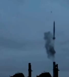 ये है ऑपरेशन सिंदूर में धूल चटाने वाली S-400 सुदर्शन मिसाइल, मारक क्षमता ऐसी कि दुश्मन थर्रा उठे