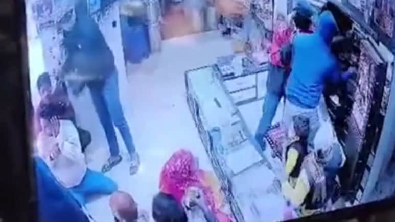 पिस्टल तानी, बंधक बनाया और लूट लिए गहने-पैसे, जानें बिहार में 2 मिनट में 20 लाख की लूट की पूरी कहानी