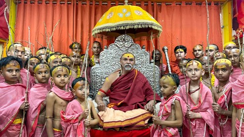 शंकराचार्य स्वामी अविमुक्तेश्वरानंद की मुश्किलें बढ़ी; बटुकों के यौन उत्पीड़न मामले में ये जानकारी आई सामने