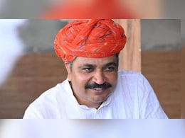 न&zwj;िजी बस ऑपरेटर के पक्ष में उतरे जूली, बोले- कौन अध&zwj;िकारी है, ज&zwj;िसने व्&zwj;यवस्&zwj;था बिगाड़ दी?