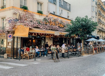 The Bloody French History Of How Restaurants Began