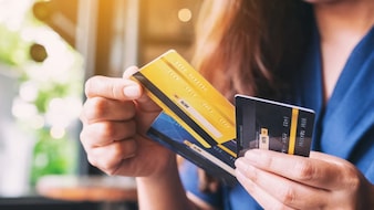 Debit Card से मिलता है 10 लाख तक का फ्री बीमा, जानें क्लेम का आसान तरीका