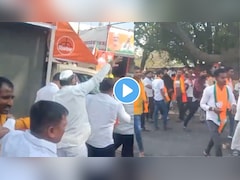 Sangli News : गोपीचंद पडळकरांच्या समर्थकांकडून शिंदे गटाच्या गाड्यांची तोडफोड, सभेच्या ठिकाणी काय घडलं? Video