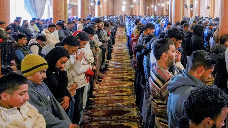 "Don't Politicise": Omar Abdullah Defends J&K Ramzan Charity Order