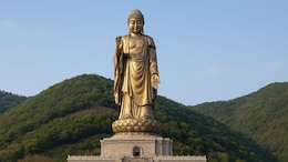 8 Tallest Statues Around The World To Add To Your Travel Wish-List