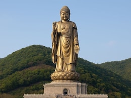 8 Tallest Statues Around The World To Add To Your Travel Wish-List