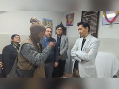 80 साल के बुजुर्ग ने फर्राटेदार अंग्रेजी में की अस्पतालों की शिकायत, सुनकर कमिश्नर भी रह गए दंग