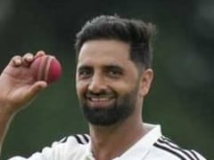 कभी जूते तक नहीं थे... पिता की एक 'हां' ने बदल दी आकिब नबी की जिंदगी