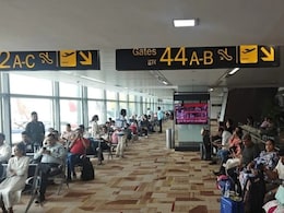 40 मिनट तक एयरपोर्ट पर फंसे रहे यात्री, सॉफ्टवेयर ठप होने से मचा हड़कंप