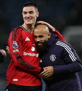 Michael Carrick Hails Ruthless Manchester United Match-Winner Benjamin Sesko