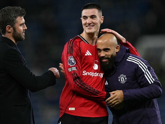 Michael Carrick Hails Ruthless Manchester United Match-Winner Benjamin Sesko