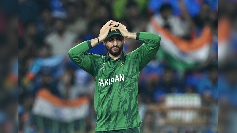 PAK vs ENG T20 World Cup 2026: इंग्लैंड ने दिया '440 वोल्ट' का झटका, किस्मत के भरोसे बैठे पाक कप्तान सलमान आगा, हार के बाद बयान वायरल