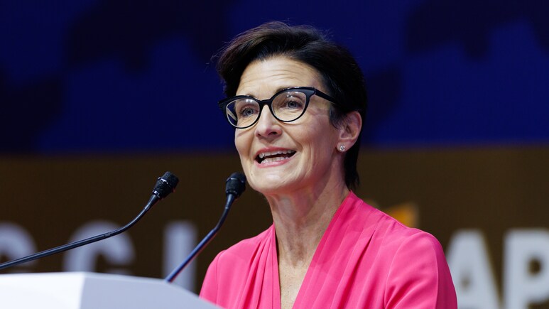 Citi Lifts CEO Fraser's Pay 22% To $42 Million After Stock Surge