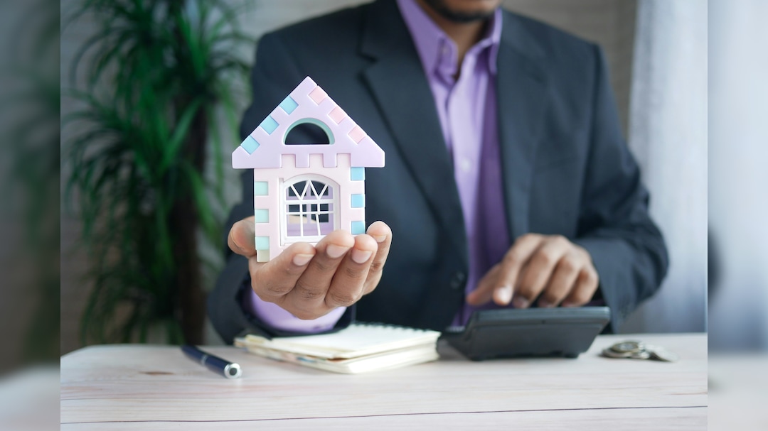 Bajaj Finance Q3 Results: Date, Earnings Call Details, Share Price History And More