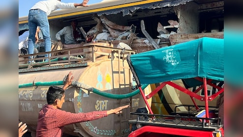 बालोतरा में भीषण सड़क हादसा, स्लीपर बस&ndash;ट्रेलर टक्कर में 6 की मौत; कई लोग घायल&nbsp;