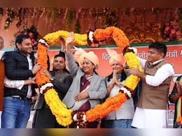 दिल्ली में सरकार के एक साल पर बीजेपी का बड़ा दांव, 500 ई-बसों के जरिए दिखाएगी रफ्तार