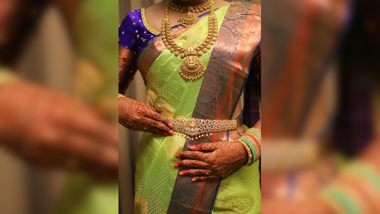 Saree Belt के ट्रेंडी डिजाइंस, सबकी निगाहें आप पर ठहर जाएंगी...