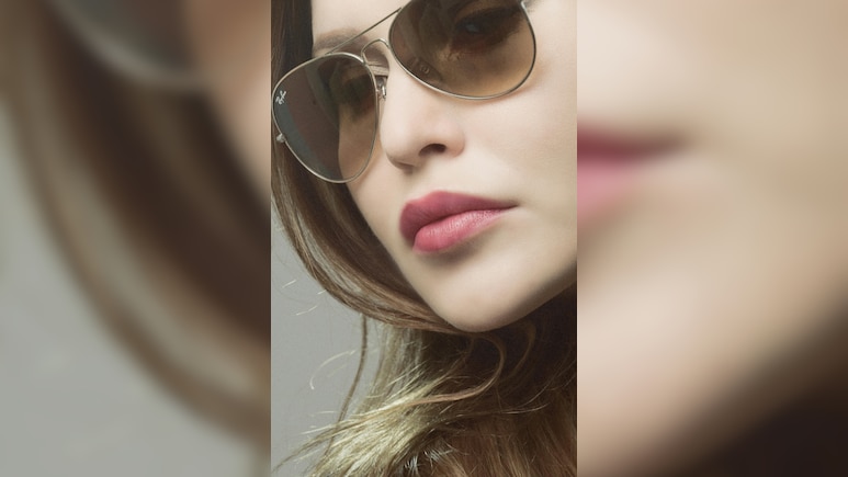 घर पर इस तरीके से बनाएं नेचुरल लिप बाम, गुलाब से कोमल हो जाएंगे होंठ