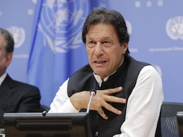 Sunil Gavaskar And Kapil Dev Among 21 Ex-Captains Appealing For Imran Khan's Treatment