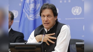 इमरान खान के समर्थन में उतरे कपिल और गावस्कर, 14 पूर्व कप्तानों ने पाक सरकार से की ये अपील