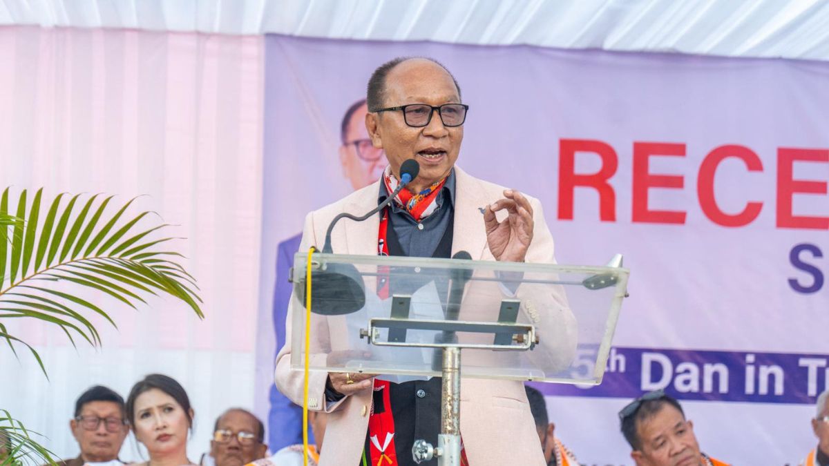 Yumnam Khemchand Singh Sworn In As Manipur Chief Minister After President's Rule Ends