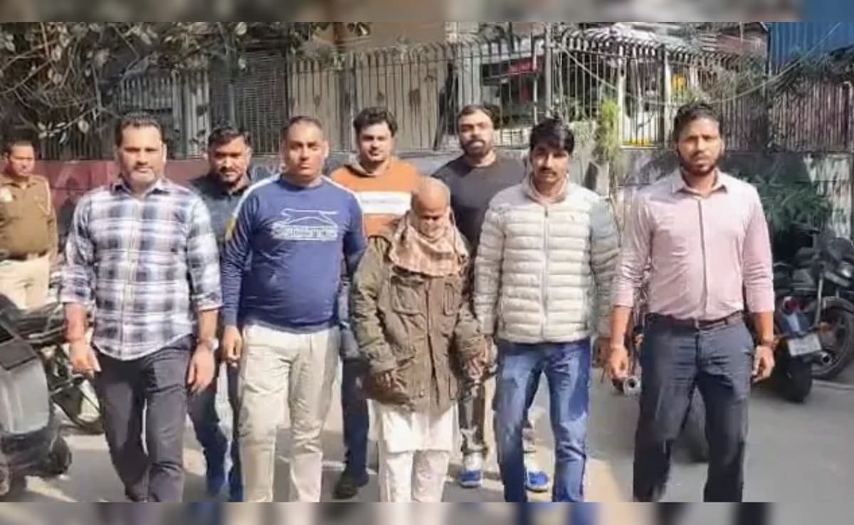 'पैसों की बारिश' का झांसा देने वाला कमरुद्दीन मजार से कैसे चलाता था खूनी तंत्र-मंत्र का खेल? पढ़ें ये रिपोर्ट