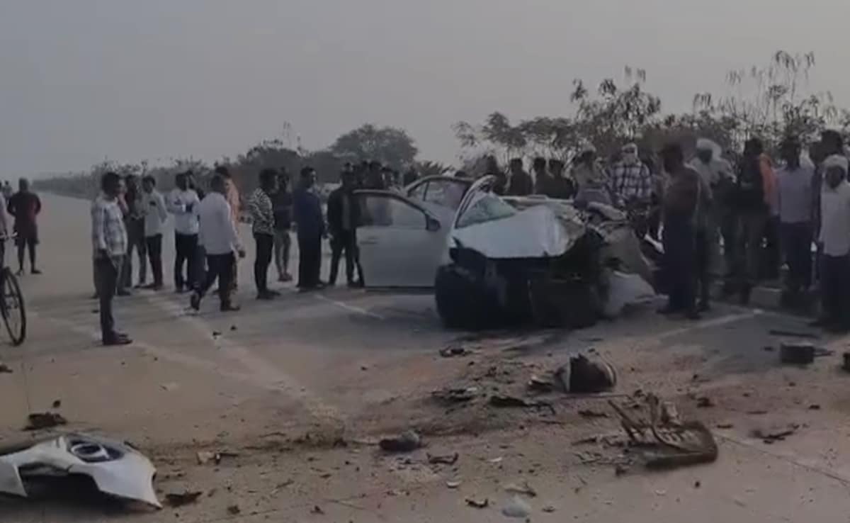 छत्तीसगढ़ सड़क हादसा, कोबरा बटालियन के तीन जवान समेत 4 की मौत