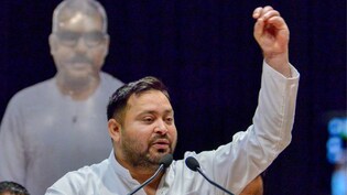 'चाचा दोनों बार पलट गए', कर्पूरी ठाकुर की पुण्यतिथि पर CM नीतीश को किस बार पर घेर गए तेजस्वी?