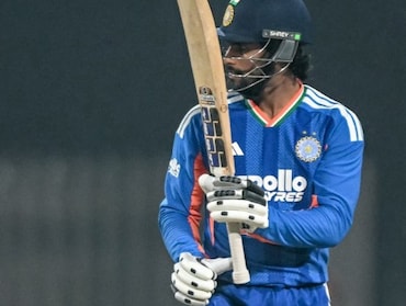 T20 World Cup 2026: तिलक वर्मा ने खत्म की सूर्यकुमार की 'गंभीर' चिंता, स्टाइल में पास किए 'तीनों टेस्ट'