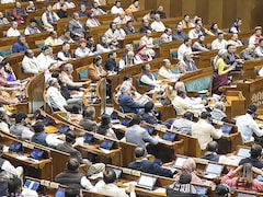 Budget 2026: बीजेपी ने बताया गेम-चेंजर, अखिलेश और कांग्रेस बोली- निराशाजनक