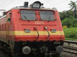 Indian Railway Rules : 8 तासांपूर्वी तिकीट रद्द केलं तर रिफंड मिळेल का? भारतीय रेल्वेच्या नियमांत मोठे बदल