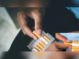 दिल्&zwj;ली-नोएडा में 10 रुपये वाली सिगरेट अब कितने की मिल रही है, एक पैकेट पर कितना बढ़ गया दाम?
