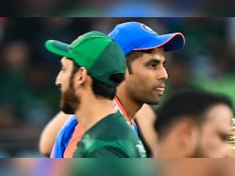 India Repeats No-Handshake Policy vs Pakistan, Suryakumar Yadav's Gesture Viral