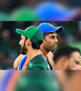 India Repeats No-Handshake Policy vs Pakistan, Suryakumar Yadavs Gesture Viral