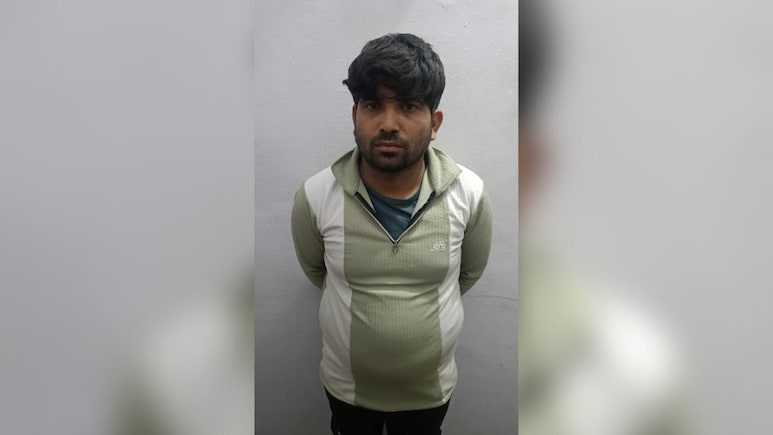 Fake Doctor, Real Panic: Inside QR Code Scam In Madhya Pradesh Hospital