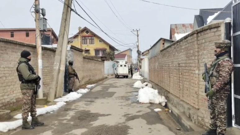 Anti-Terror Agency NIA Carries Out Multiple Raids Across Kashmir Valley