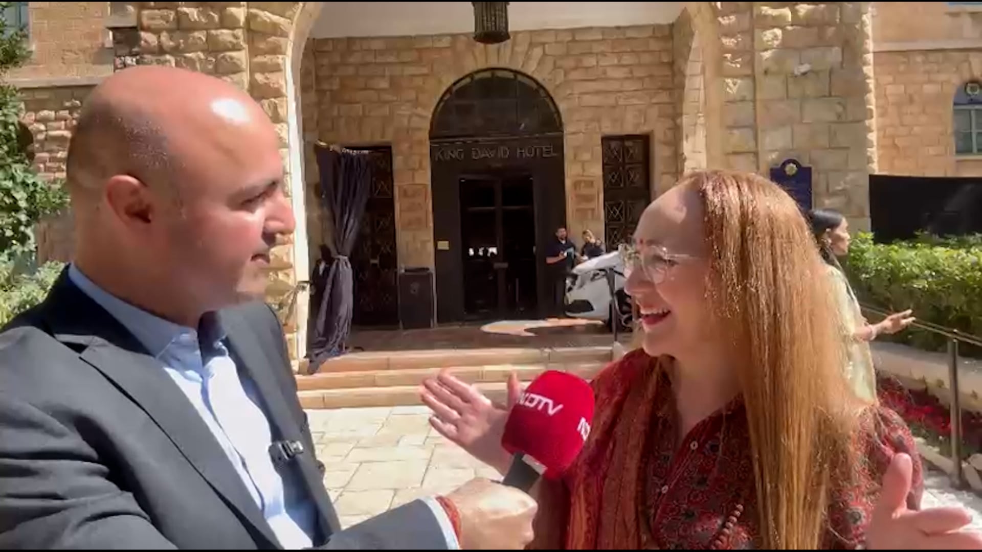 Israeli-Origin Woman Sings 'Vande Mataram' as PM Modi Arrives for Israel Visit