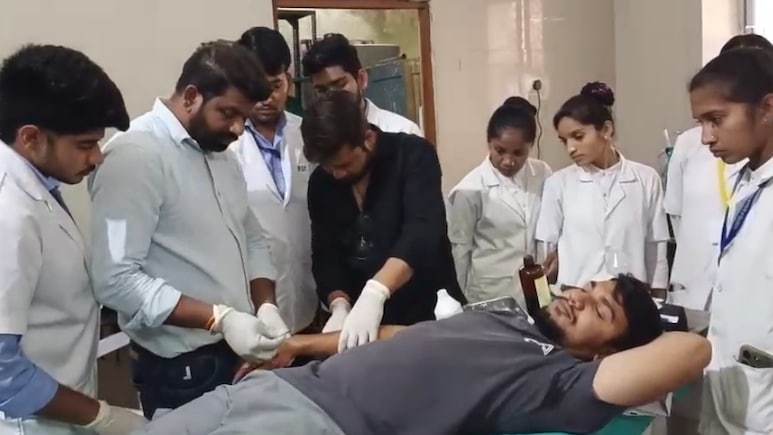 बांसवाड़ा में फाइनेंस काम को लेकर खूनी झड़प, तलवार के हमले में दो युवक घायल