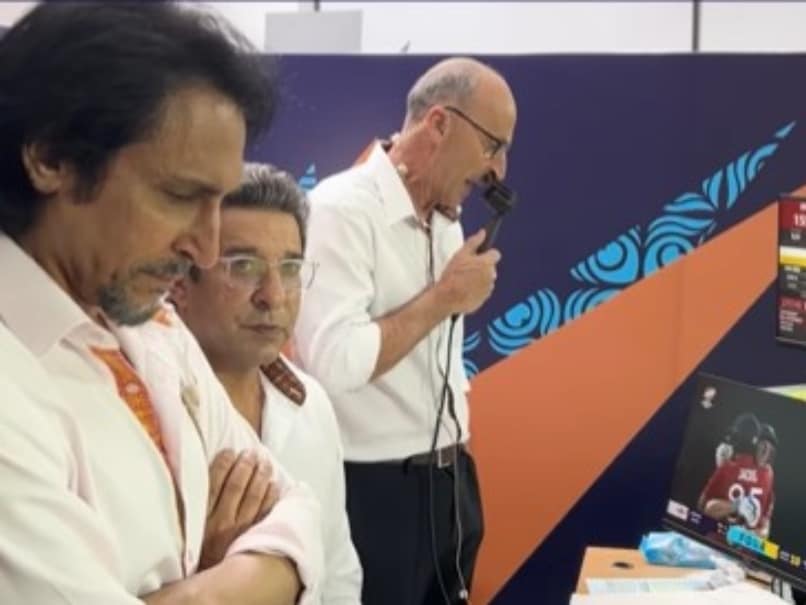 Wasim Akram's Reaction Viral As England All But Crush Pakistan's T20 World Cup Semi-Final Dreams