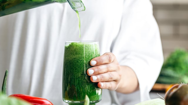 Most juices are high in natural sugars and low in fibre, leading to rapid spikes and crashes