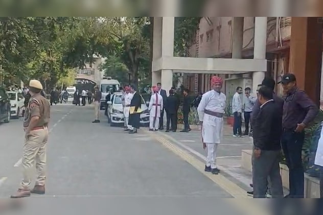 चप्पे-चप्पे की तलाशी लेते सुरक्षा एंजेसियां