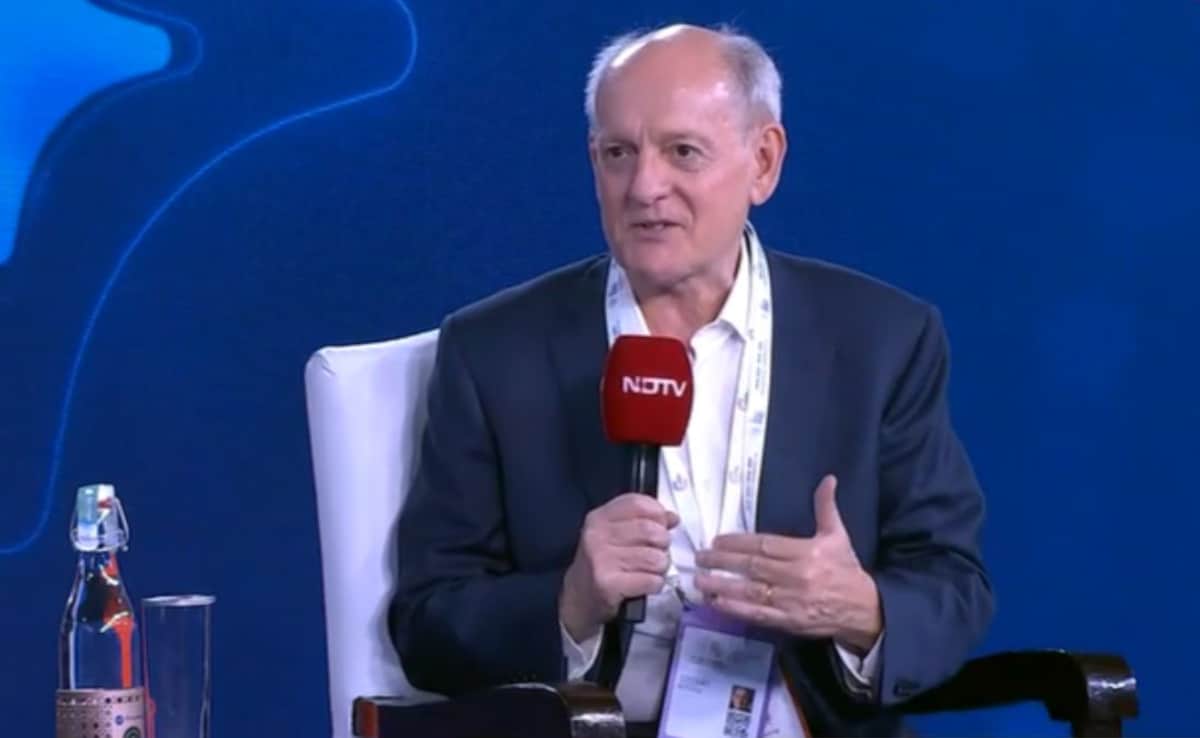 "Chernobyl-Scale Disaster" Warning In AI Guru Stuart Russell's Note To World