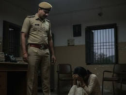 Sambhajinagar:  तक्रारीसाठी गेली अन् गळ्यात पडलं बनावट मंगळसूत्र; PSI नं केलं तरुणीचं आयुष्य उद्ध्वस्त