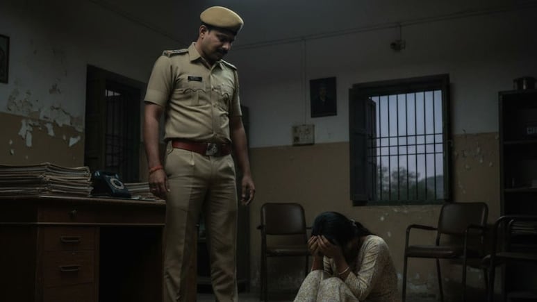 Sambhajinagar:  तक्रारीसाठी गेली अन् गळ्यात पडलं बनावट मंगळसूत्र; PSI नं केलं तरुणीचं आयुष्य उद्ध्वस्त