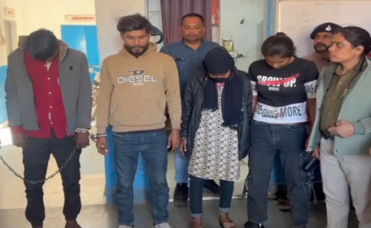 Satna News: राह चलते युवक का अपहरण कर लूट करने वाला गिरोह पकड़ा गया, दो युवतियां भी थीं शामिल