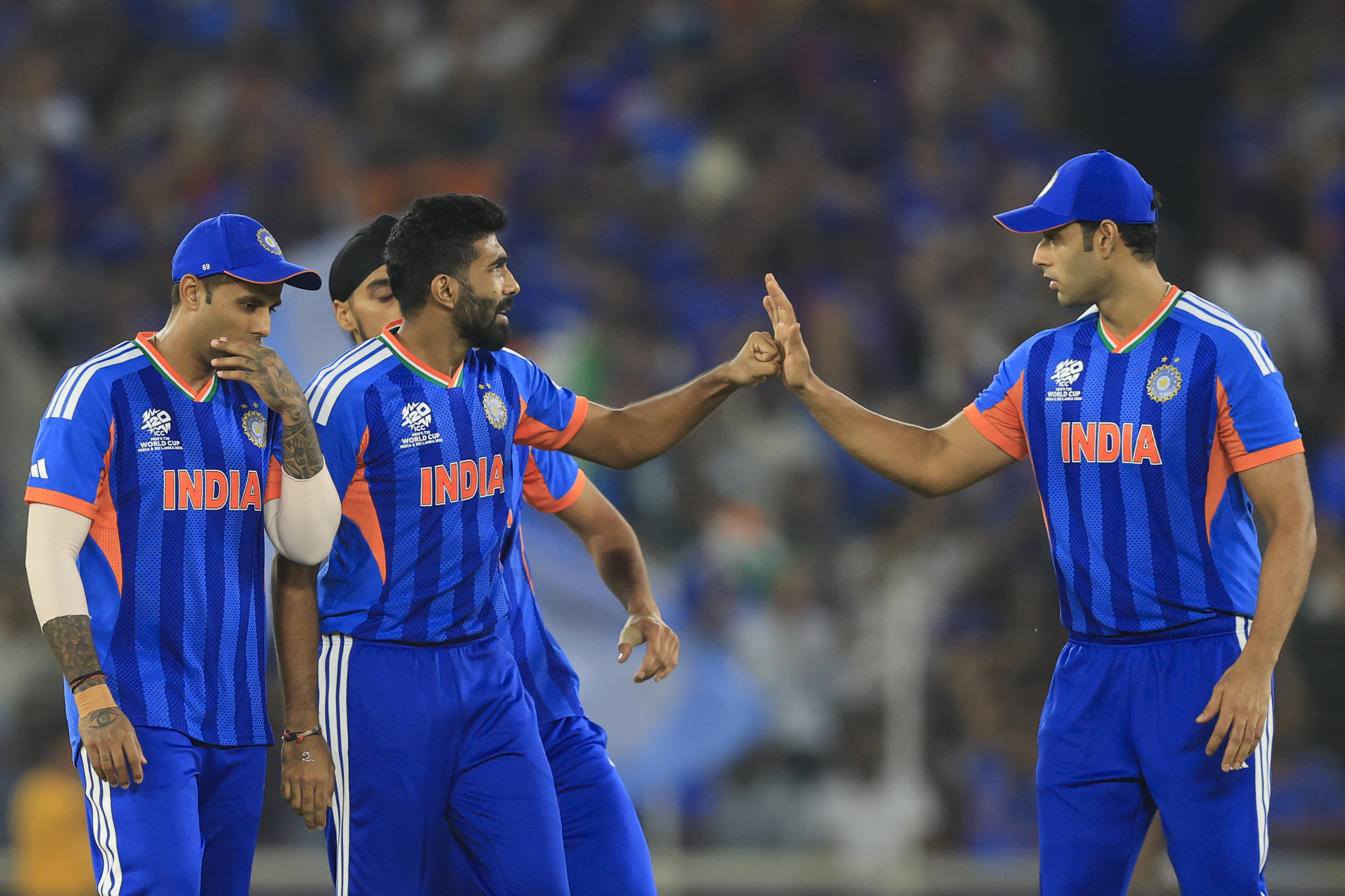 T20 World Cup 2026: भारत-जिम्बाब्वे मैच से पहले ही हो जाएगा 'बड़ा खेला'!, जानें विंडीज-अफ्रीका मैच पर क्यों टिकी हैं करोड़ों भारतीय फैंस की नजरें