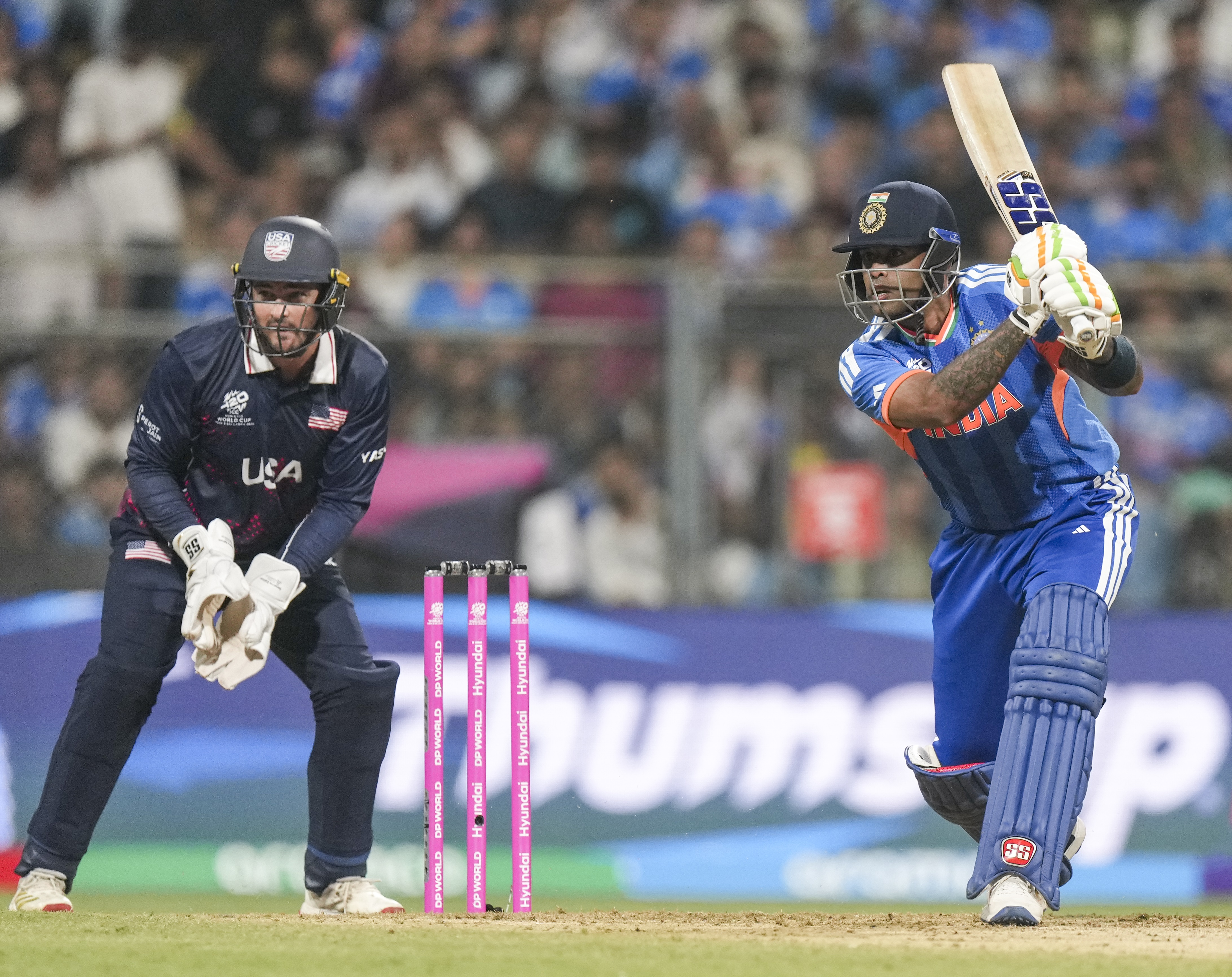 IND vs USA LIVE Score: कप्तान सूर्यकुमार यादव पर जिम्मा, भारत का स्कोर 100 पार