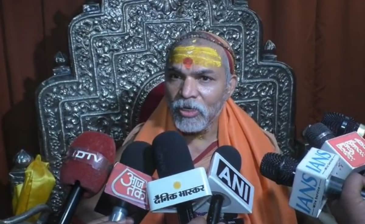 शंकराचार्य अविमुक्तेश्वरानंद ने गो रक्षा के मुद्दे पर किया 'धर्मयुद्ध' का ऐलान