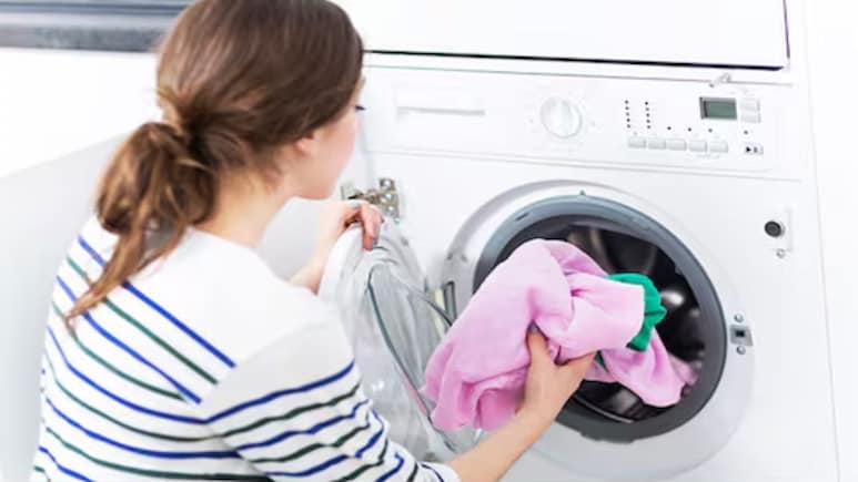 2026 में कर रहे हैं वॉशिंग मशीन खरीदने का प्लान? इन 4 बातों का रखें ख्याल, बाद में नहीं होगी कोई परेशानी